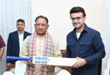 मुख्यमंत्री विष्णु देव साय निकले क्रिकेटप्रेमी मुख्यमंत्री विष्णु देव साय से बुधवार को भारतीय क्रिकेट टीम के पूर्व कप्तान सौरव गांगुलीे ने सौजन्य मुलाकात की।