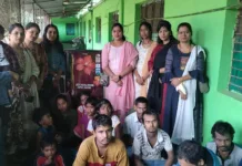 CSPGCL/एबीवीटीपीएस की स्तुति महिला मंडल ने खोखरा के वृद्धाश्रम को भेंट किया रेफ्रिजरेटर स्तुति महिला मंडल द्वारा खोखरा में संचालित देव सेवा समिति को रेफ्रिजरेटर भेंट किया गया।