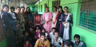 CSPGCL/एबीवीटीपीएस की स्तुति महिला मंडल ने खोखरा के वृद्धाश्रम को भेंट किया रेफ्रिजरेटर स्तुति महिला मंडल द्वारा खोखरा में संचालित देव सेवा समिति को रेफ्रिजरेटर भेंट किया गया।